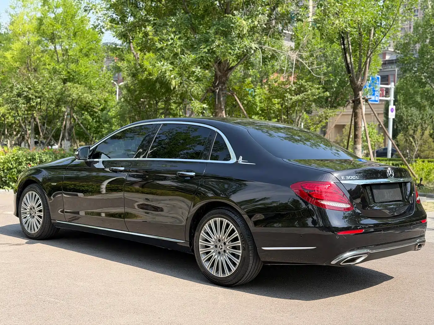 Mercedes-Benz E-Class 2020 Facelift E 300 L Exclusive фото 10