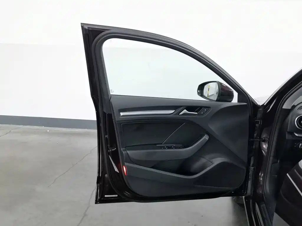 Фото 8 - Audi A3