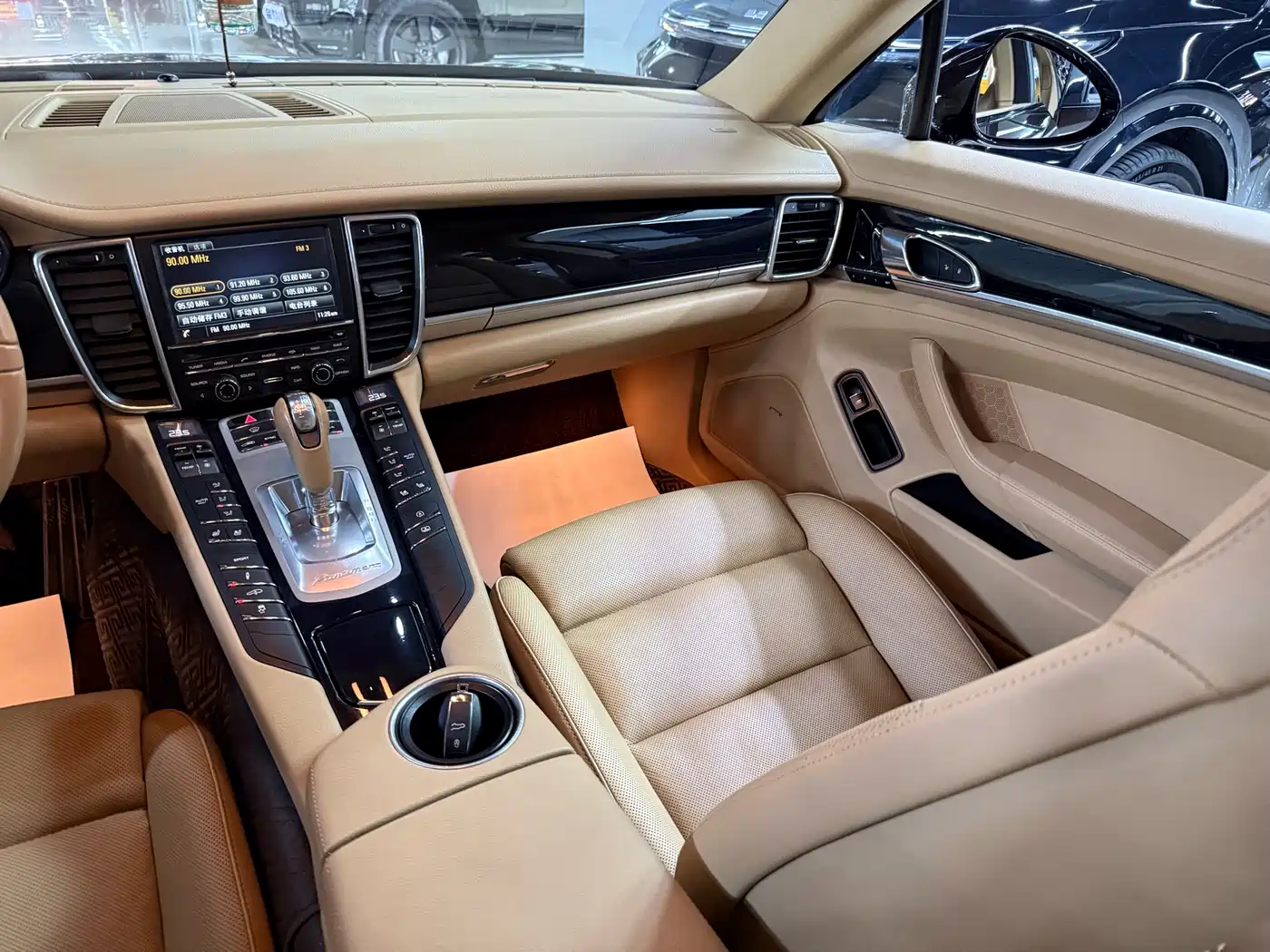 Porsche Panamera 2016 Panamera Edition 3.0T фото 13
