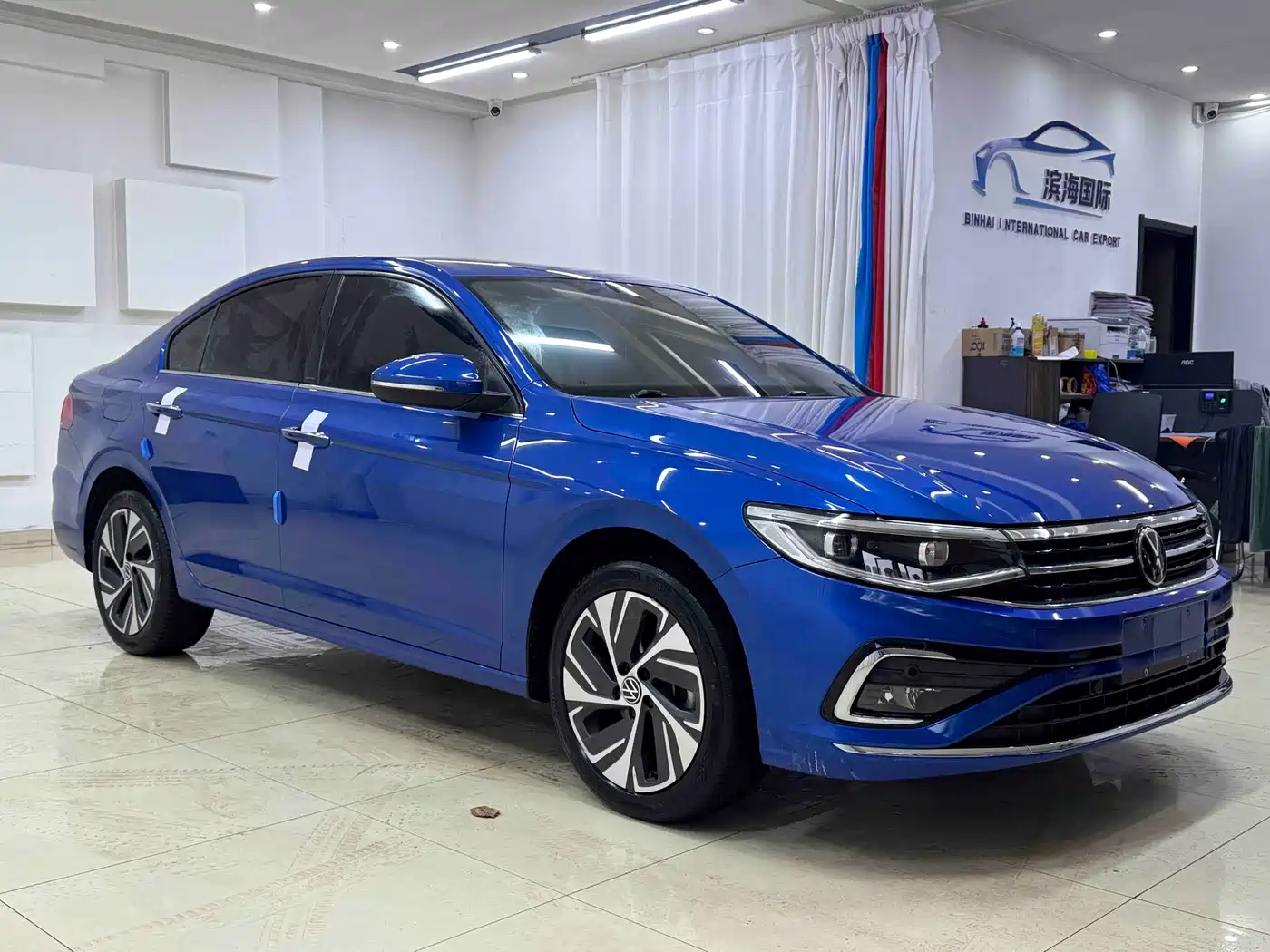 Volkswagen Bora 2023 280TSI DSG Prestige Edition фото 3