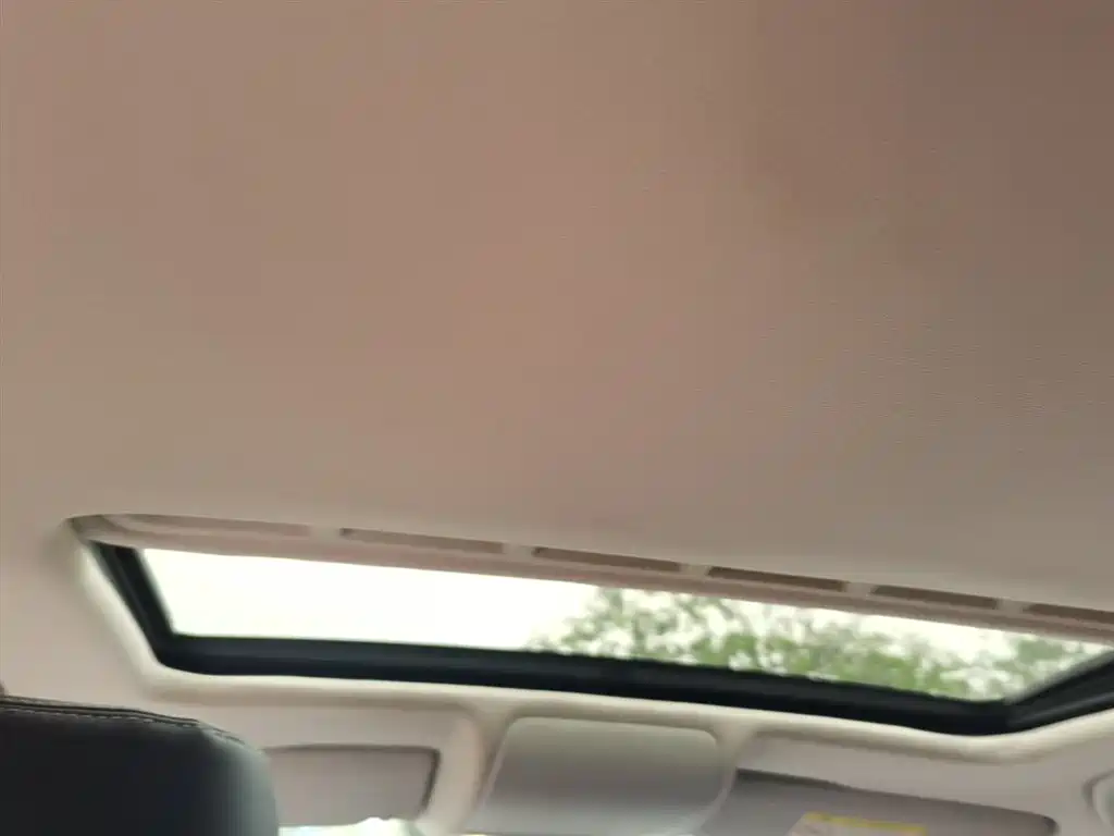 Volkswagen Polo 2016 1.6L Automatic Comfort фото 18