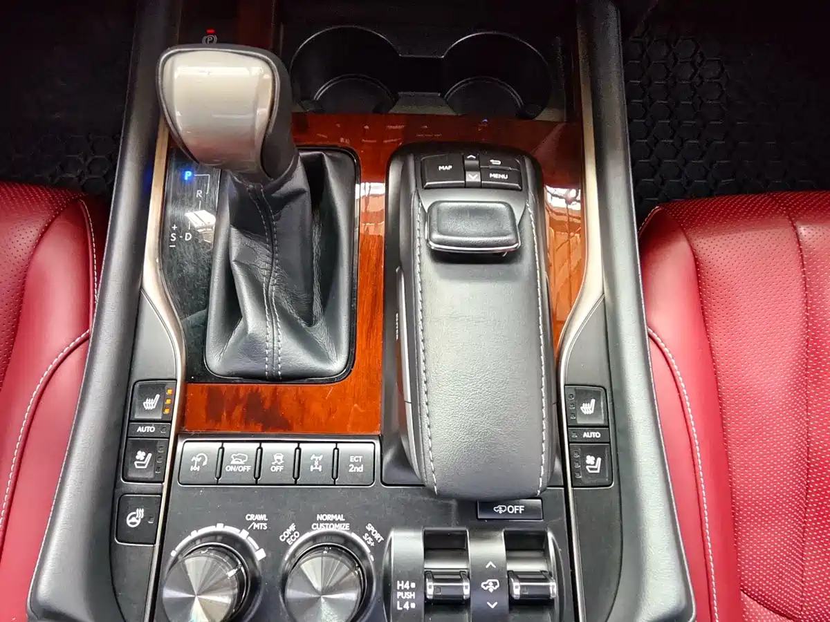 Lexus LX 2019 570 Prestige Luxury Edition фото 8