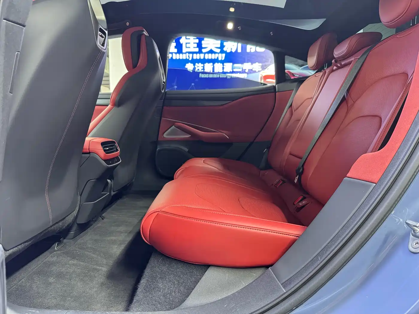 XIAOMI CAR XIAOMI SU7