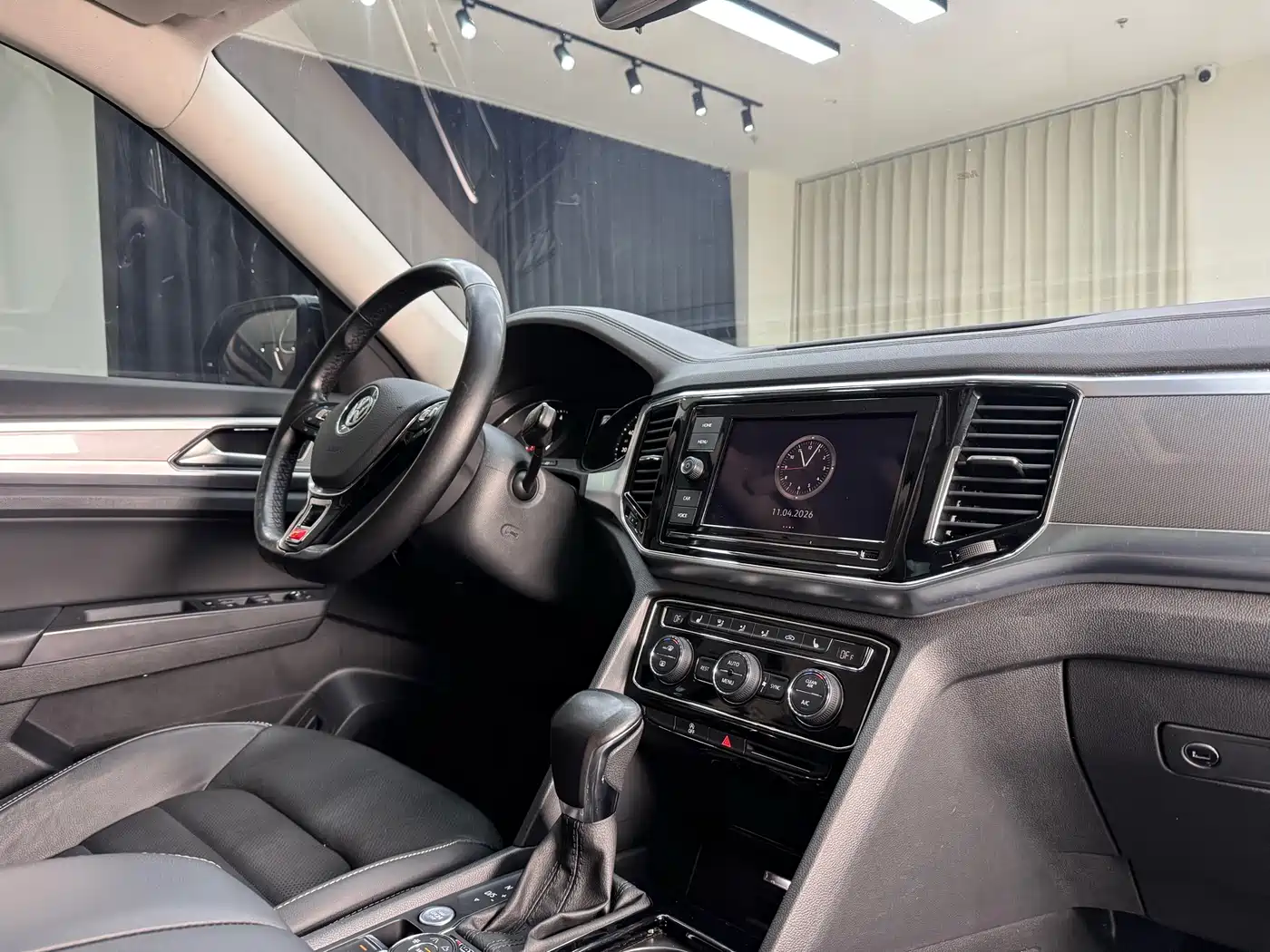 Volkswagen Teramont 2019 380TSI 4WD Luxury Edition China VI фото 35