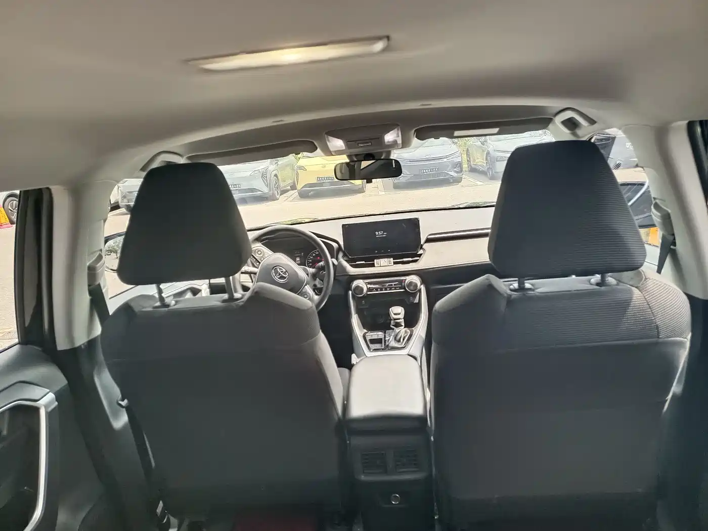 Toyota RAV4 Rongfang 2024 2.0L CVT FWD Urban Edition фото 10