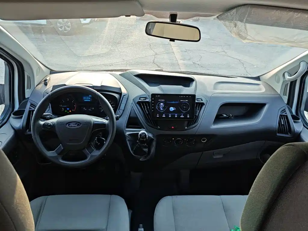 Ford Transit 2023 2019 2.0T Diesel Multi-Purpose Commercial Vehicle Medium Wheelbase Medium Roof 6-Seater China VI