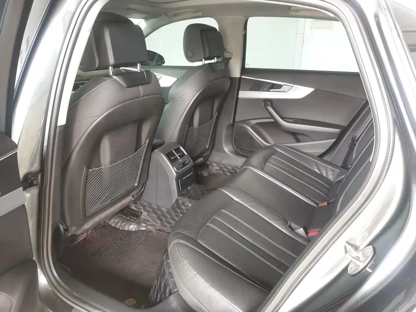 Audi A4L 2020 40 TFSI Luxury Dynamic фото 10