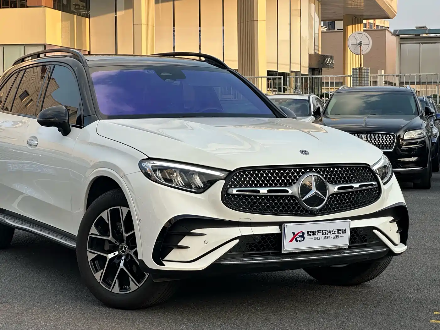 Mercedes-Benz GLC 2023 GLC 260 L 4MATIC Luxury 5-Seater фото 3