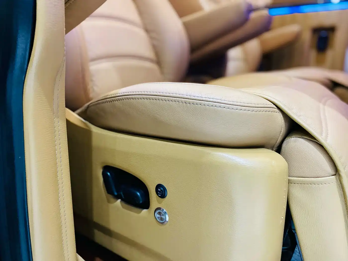 Volkswagen Caravelle 2015 2.0TSI 4WD Comfort фото 10