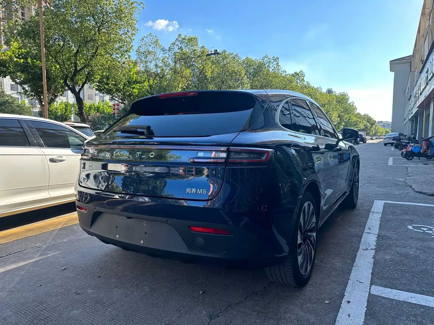 AITO Wenjie AITO M5 2022 2022 Extended Range AWD Ultimate Edition