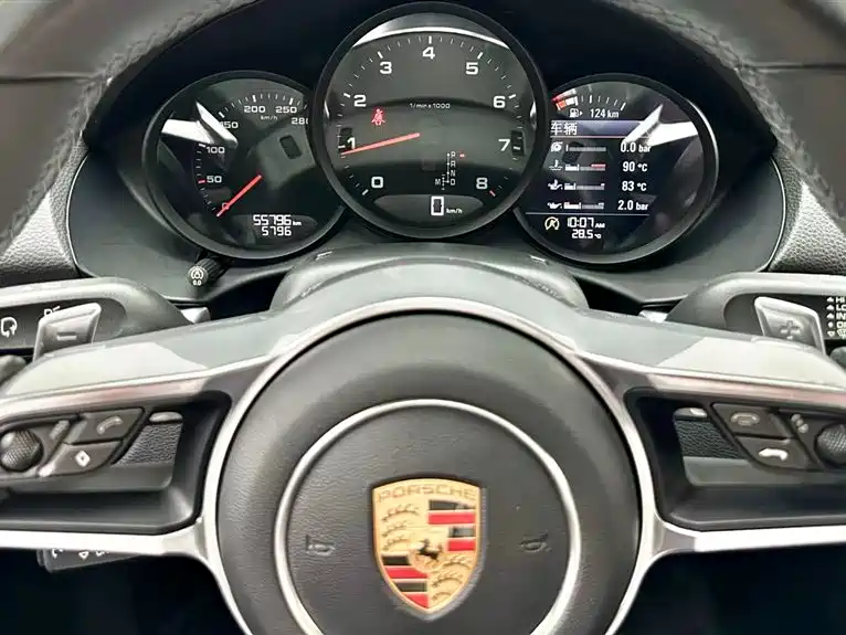 Porsche 718 2016 Cayman 2.0T фото 9