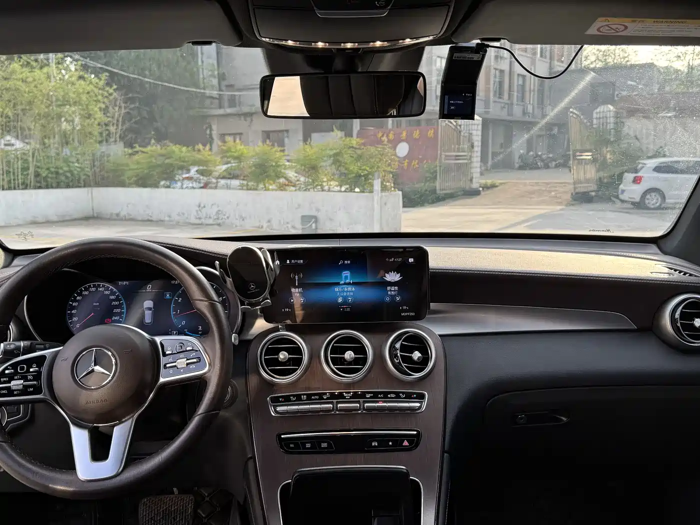Mercedes-Benz GLC 2021 GLC 300 L 4MATIC Sporty фото 5
