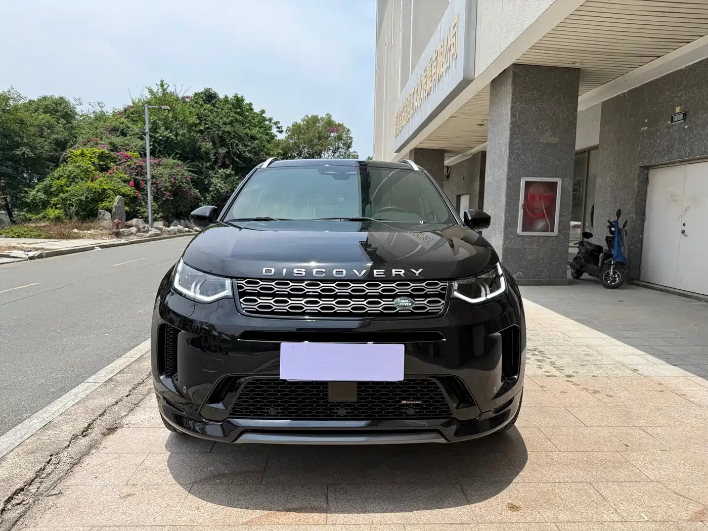 Land Rover Discovery Sport 2023 249PS R-Dynamic SE Performance Technology Version фото 2