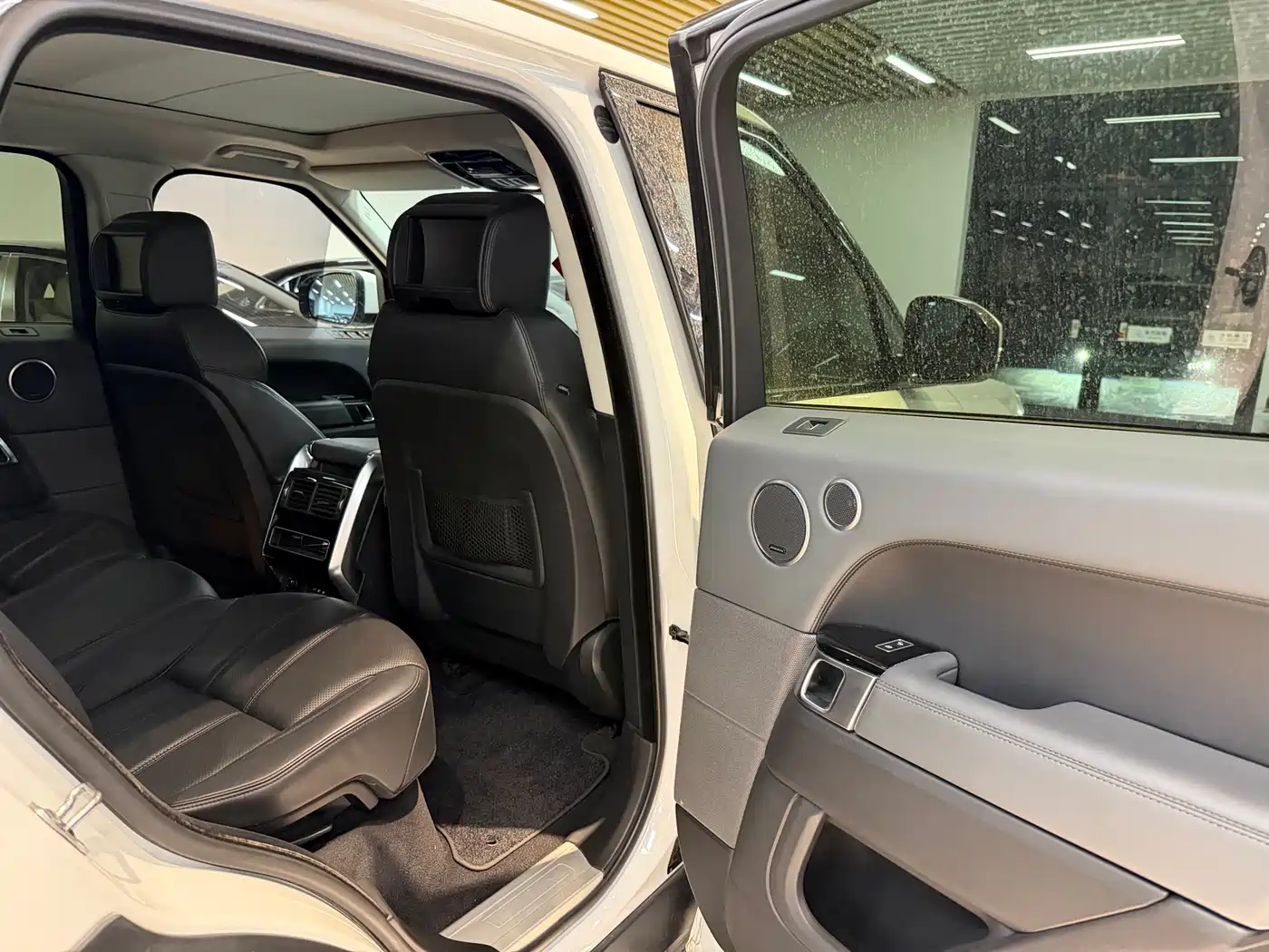 Land Rover Range Rover Sport 2015 3.0 SC V6 HSE фото 18