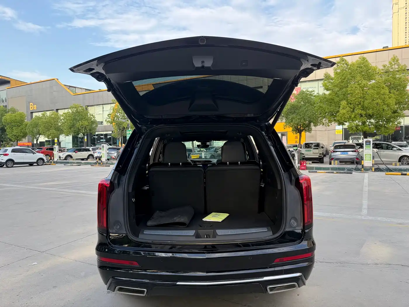 Cadillac XT6 2022 2.0T 6-Seater 4WD Luxury Edition фото 15
