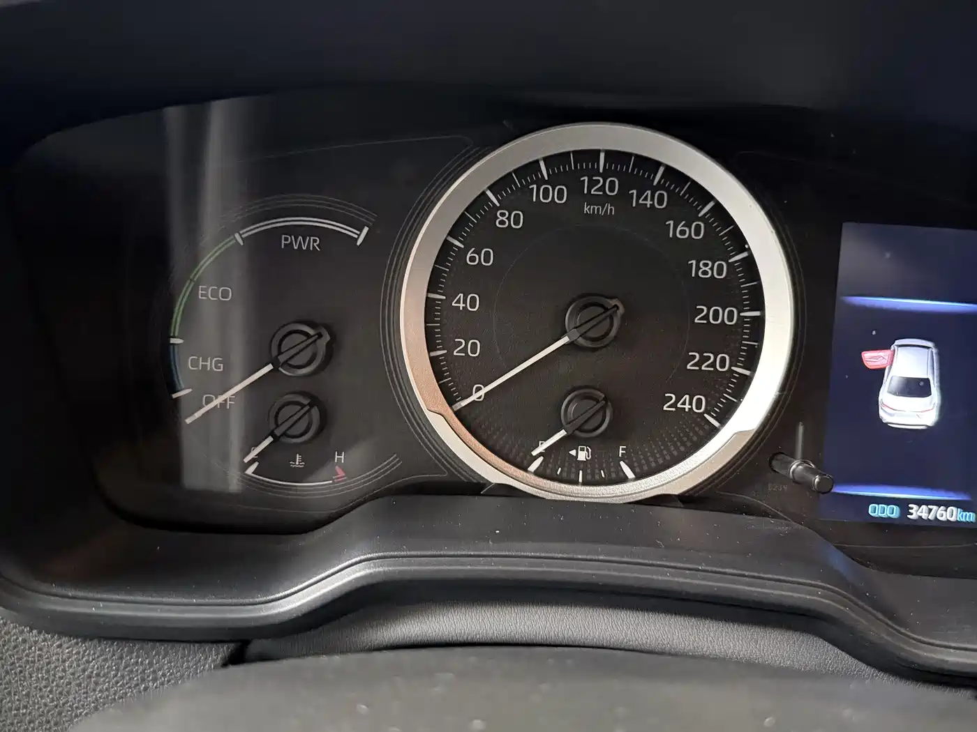 Toyota Levin 2021 Dual Engine 1.8H E-CVT Luxury Edition фото 4