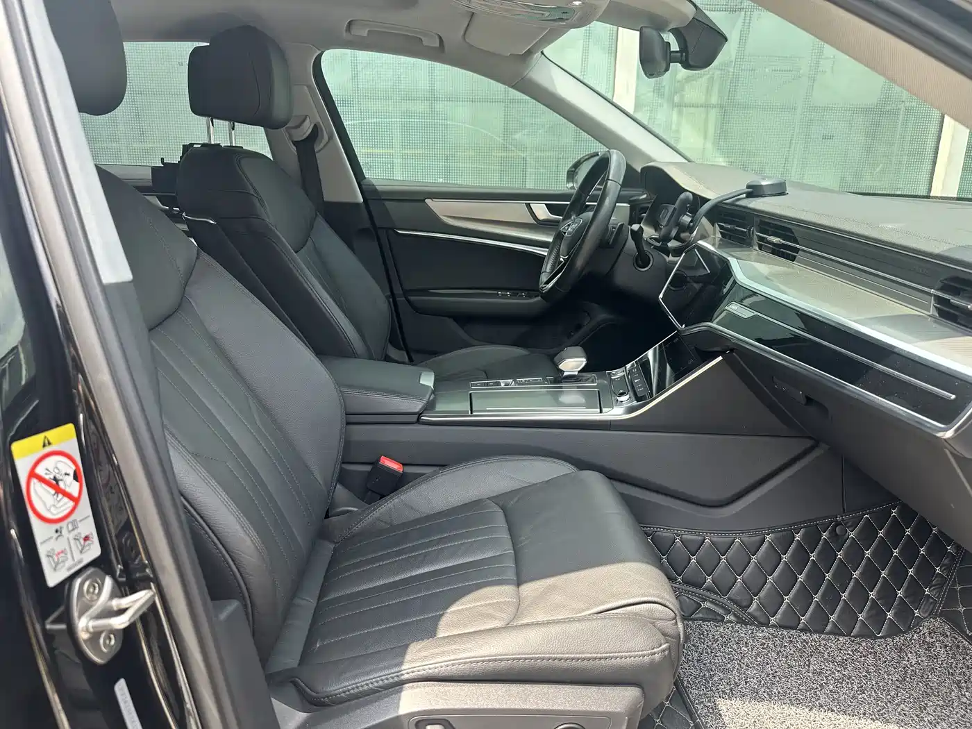 Audi A6L 2019 40 TFSI Luxury Elegance фото 12