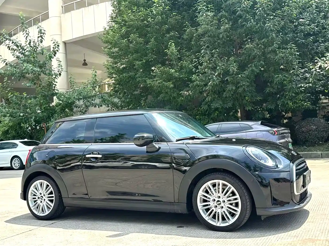 MINI MINI