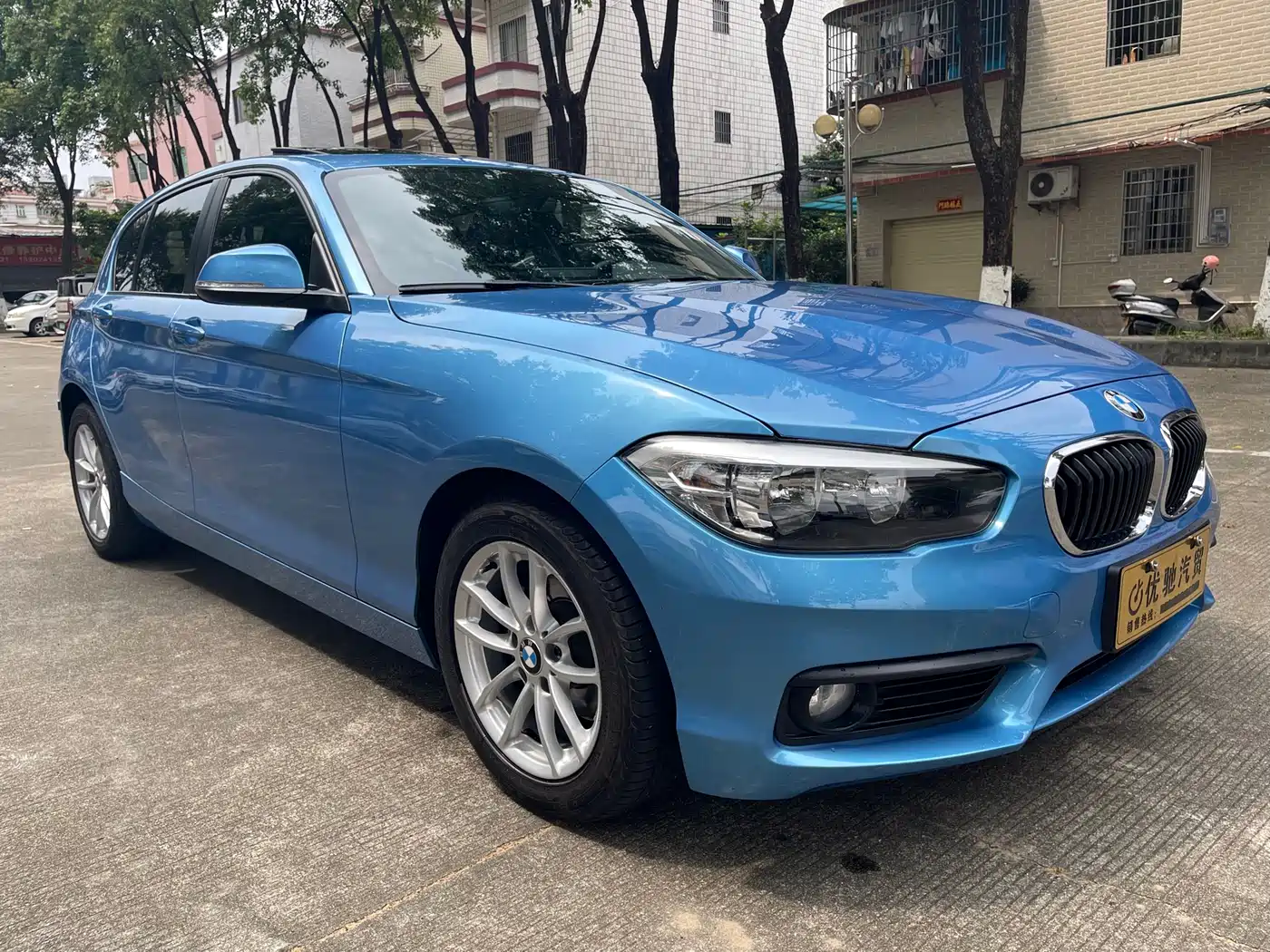 BMW 1 Series 2018 118i Fashion Edition фото 3