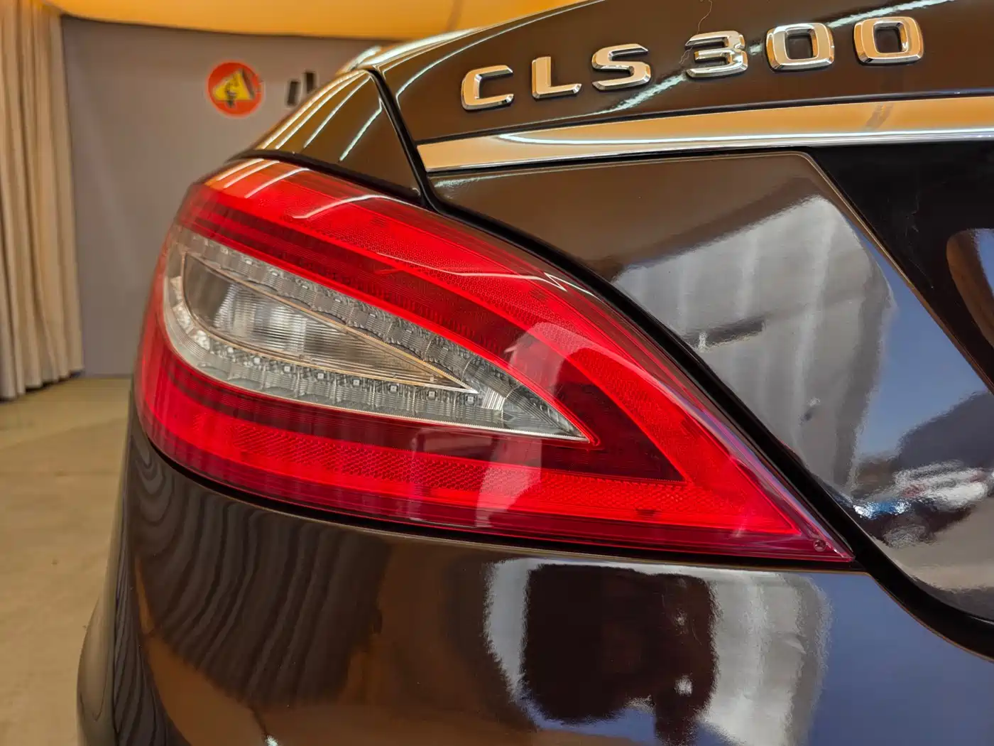Mercedes-Benz CLS 2012 CLS 300 CGI фото 27
