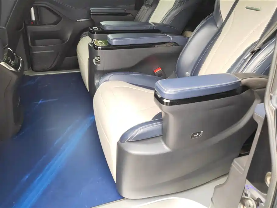 SAIC Maxus Maxus G20 2021 PLUS 2.0T Gasoline Automatic Intelligent Premium Edition фото 10