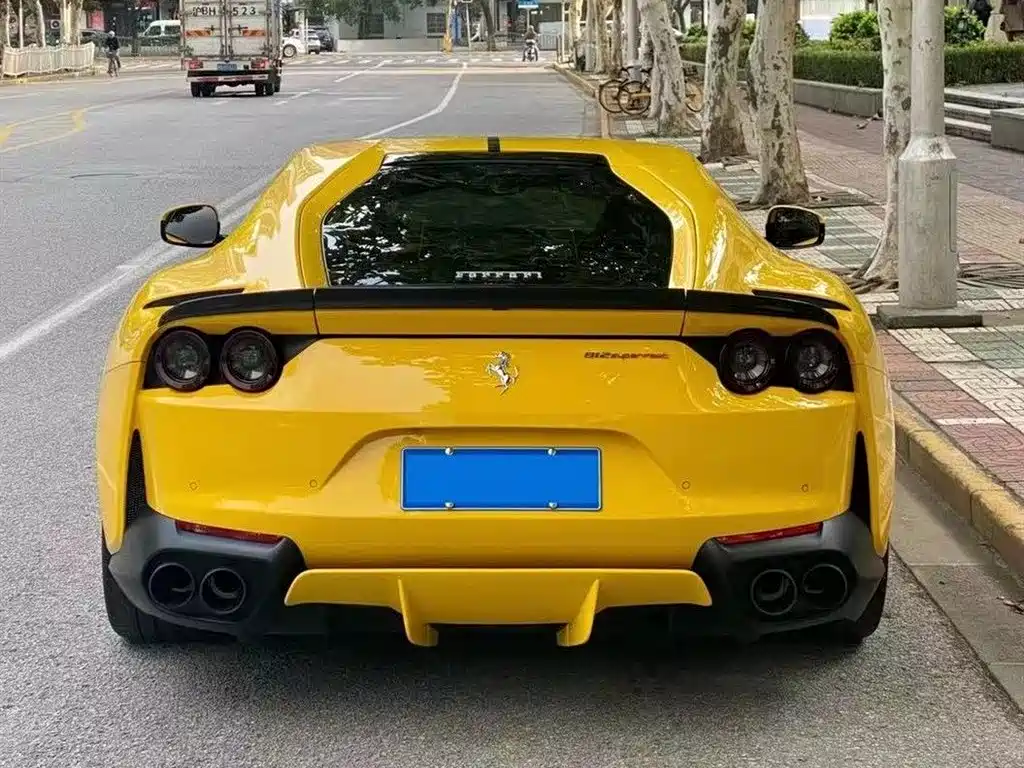 Ferrari 812 2018 2017 6.5L Superfast