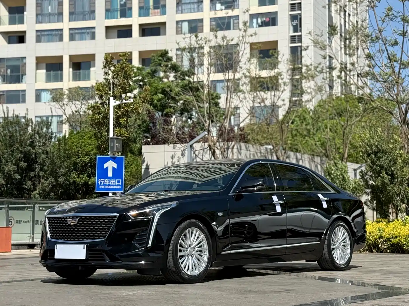 CADILLAC CT6