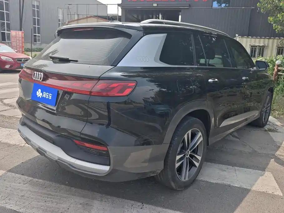 Audi Q6 2025 2025 40 TFSI quattro Commemorative Edition Yulin Package 7-Seater