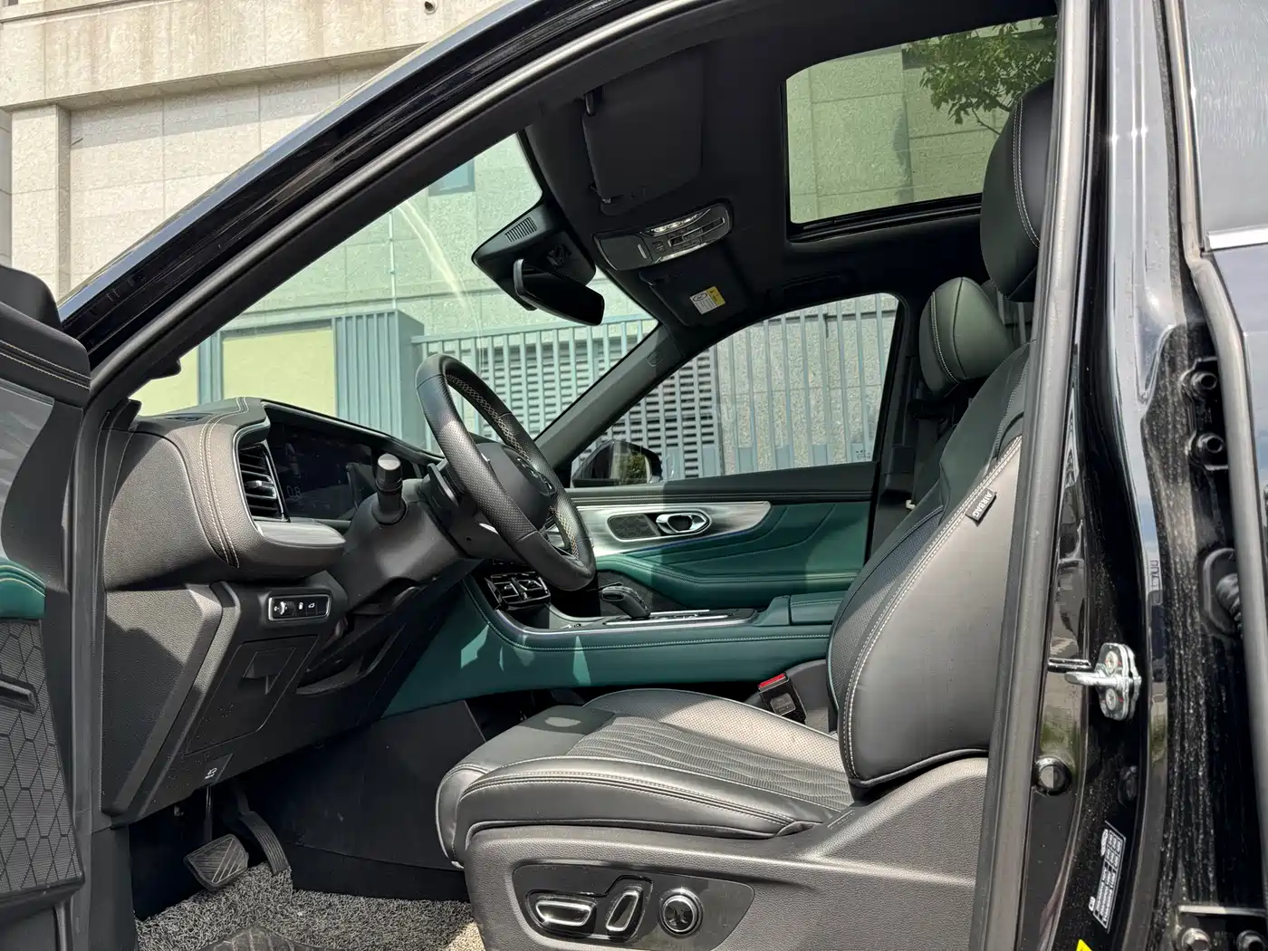 GAC Trumpchi Trumpchi GS8 2022 Pilot Series 2.0TGDI 2WD Luxury Smart Connect Edition (7-Seater) фото 5