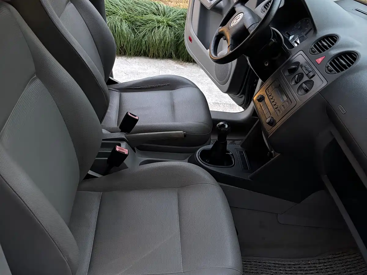 Volkswagen Caddy 2005 1.6L Functional 7-seater фото 15