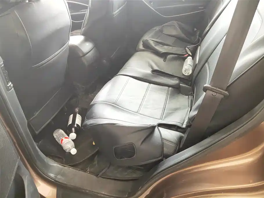 Hyundai Santa Fe 2013 Model 2.4L Automatic 2WD Smart фото 11