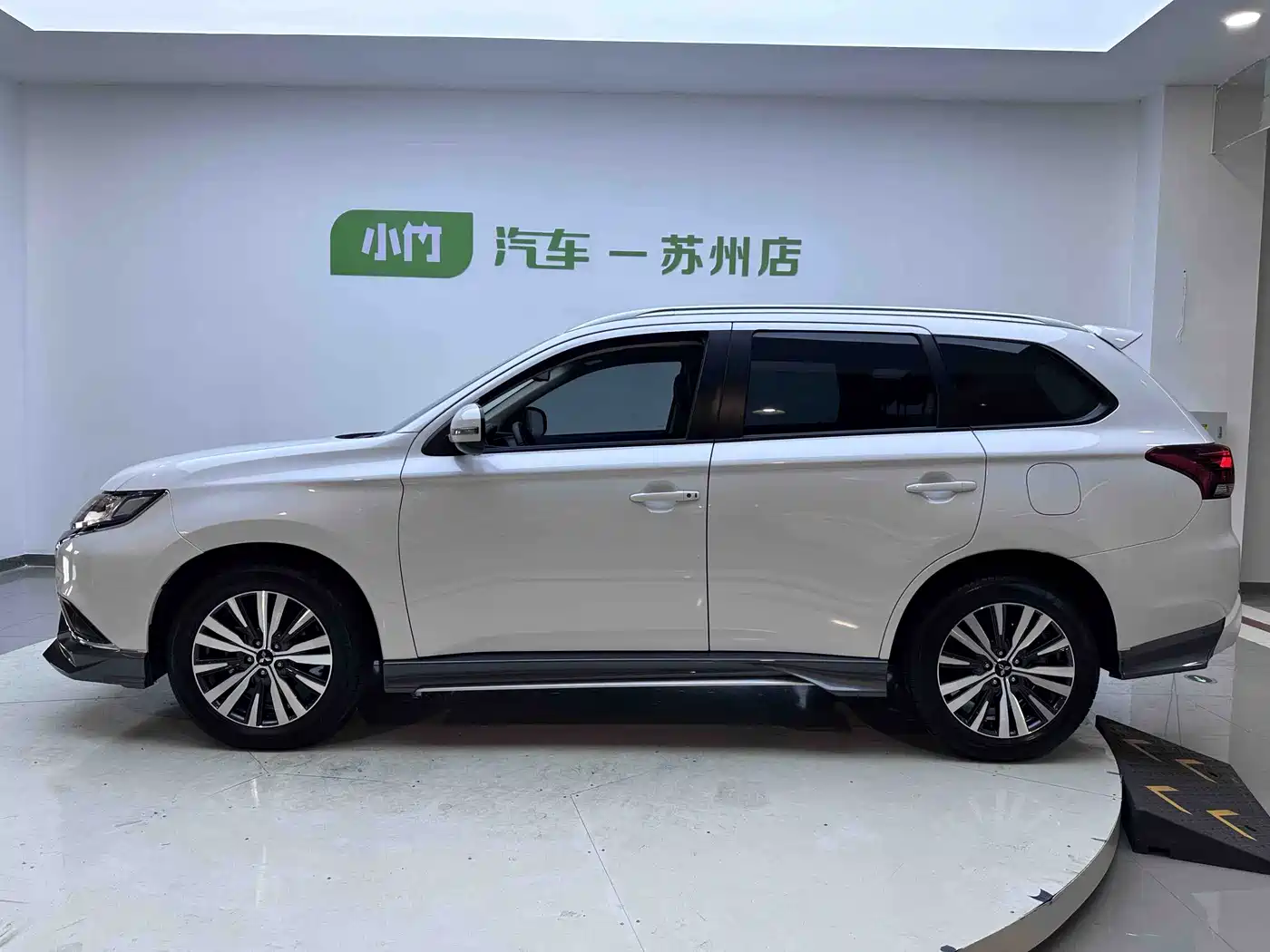 Mitsubishi Outlander 2023 2021 2.0L FWD Comfort Edition 5-seater