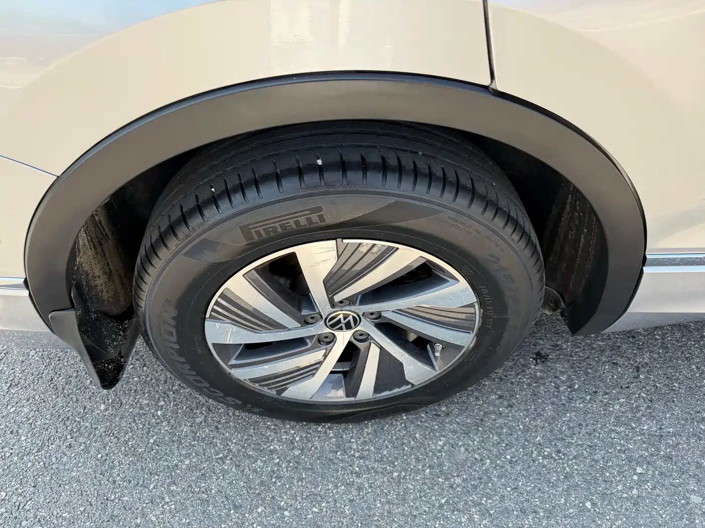 Volkswagen Tiguan L PHEV 2022 430PHEV Plug-in Hybrid Flagship Edition фото 22