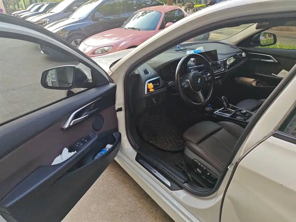 BMW 1 Series 2020 Model 125i Leading M Sport Package фото 14