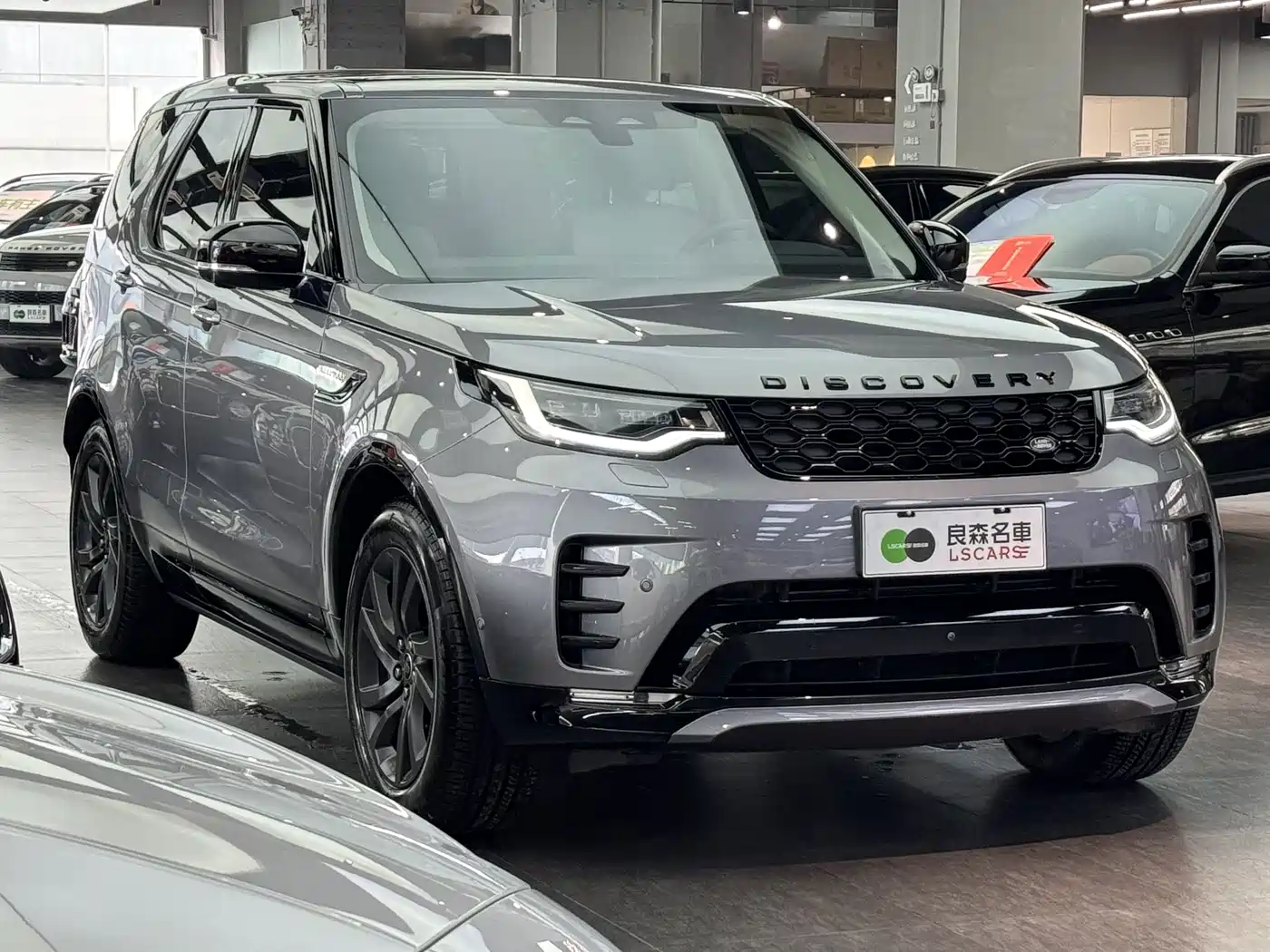 Land Rover Discovery 2021 360PS R-Dynamic S фото 3