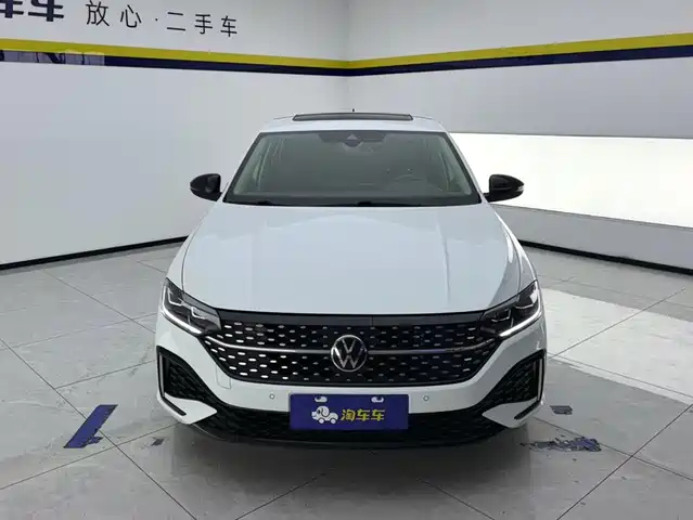 Volkswagen Lavida 2024 Model 300TSI DSG Starlight Leading Edition — фото 2
