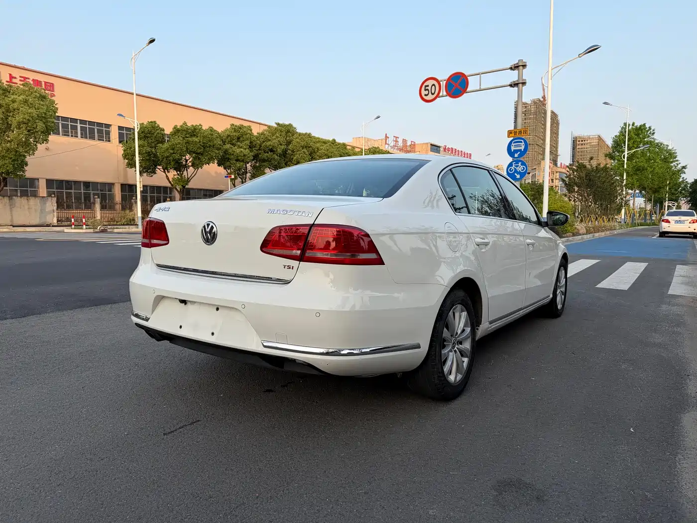 Volkswagen Magotan 2012 1.8TSI Luxury фото 4