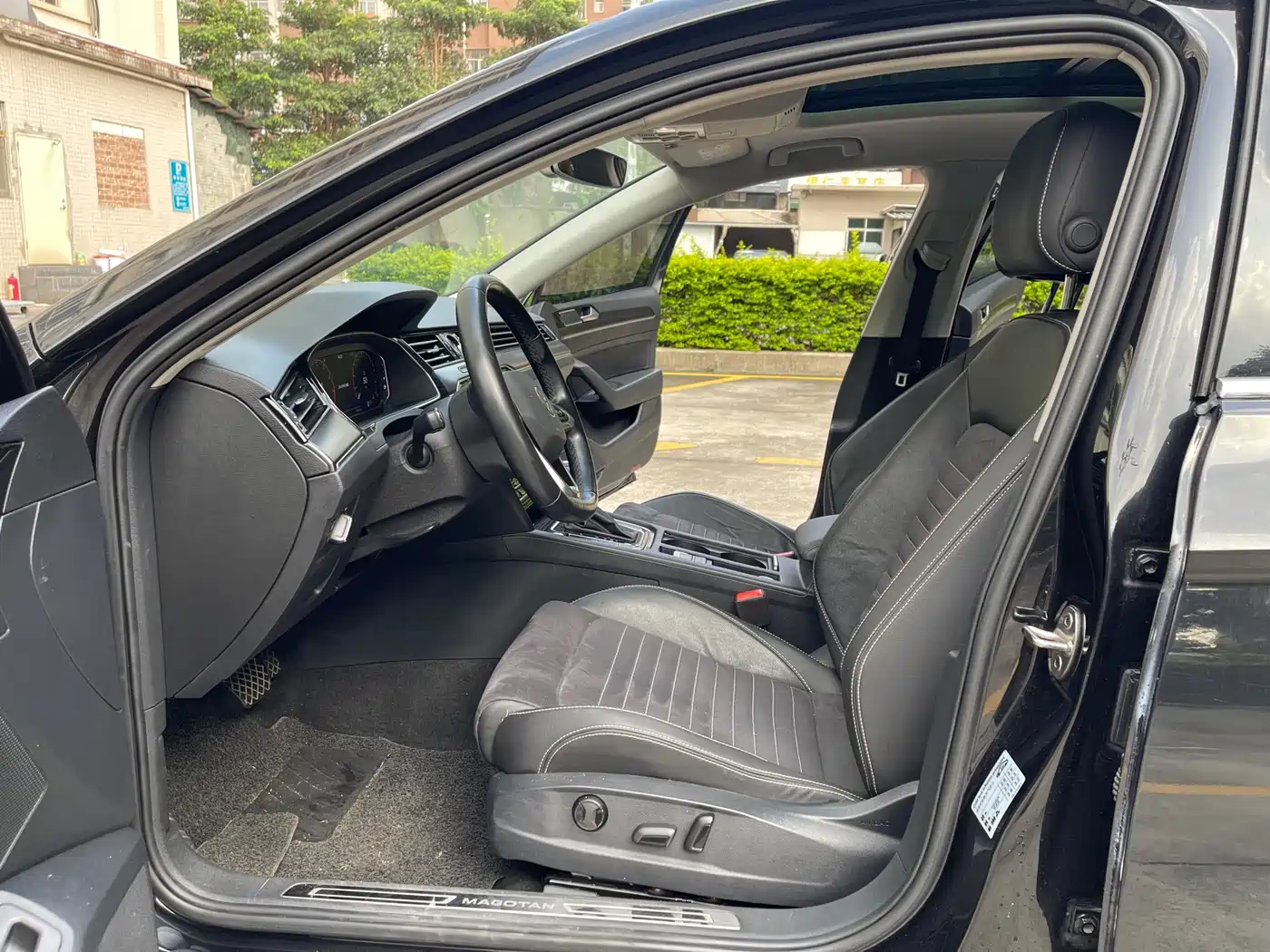 Volkswagen Magotan 2020 330TSI DSG Premium фото 9