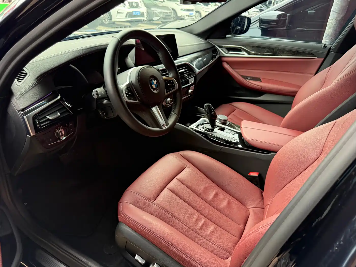 BMW 5 Series 2020 530Li Leading M Sport Package фото 7