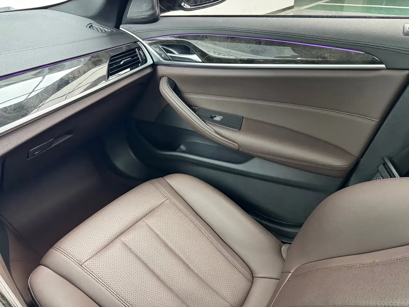 BMW 5 Series 2019 525Li M Sport Package фото 16