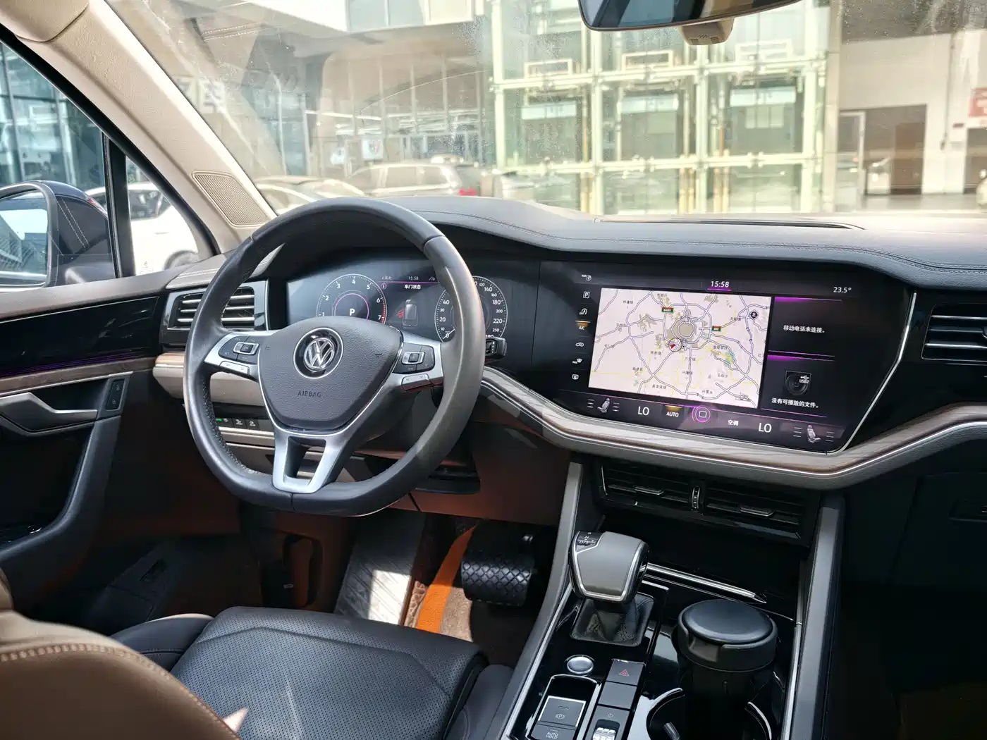 Volkswagen Touareg 2019 2.0TSI Sharp Wing Edition China VI фото 22
