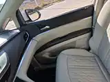 Photo 10 - Buick GL8