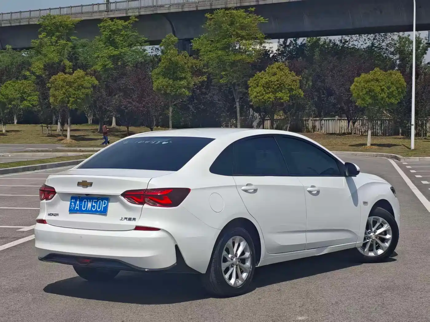 CHEVROLET CRUZE