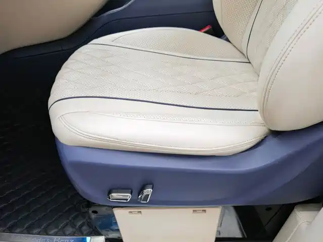 Mercedes-Benz Vito 2021 2.0T Business Edition 7-seater — фото 5