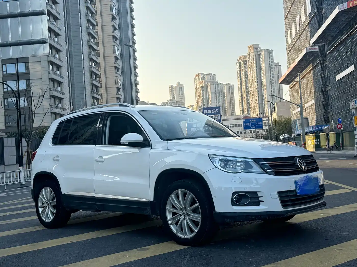 Volkswagen Tiguan 2012 2.0TSI Automatic 4WD Elite Edition фото 3