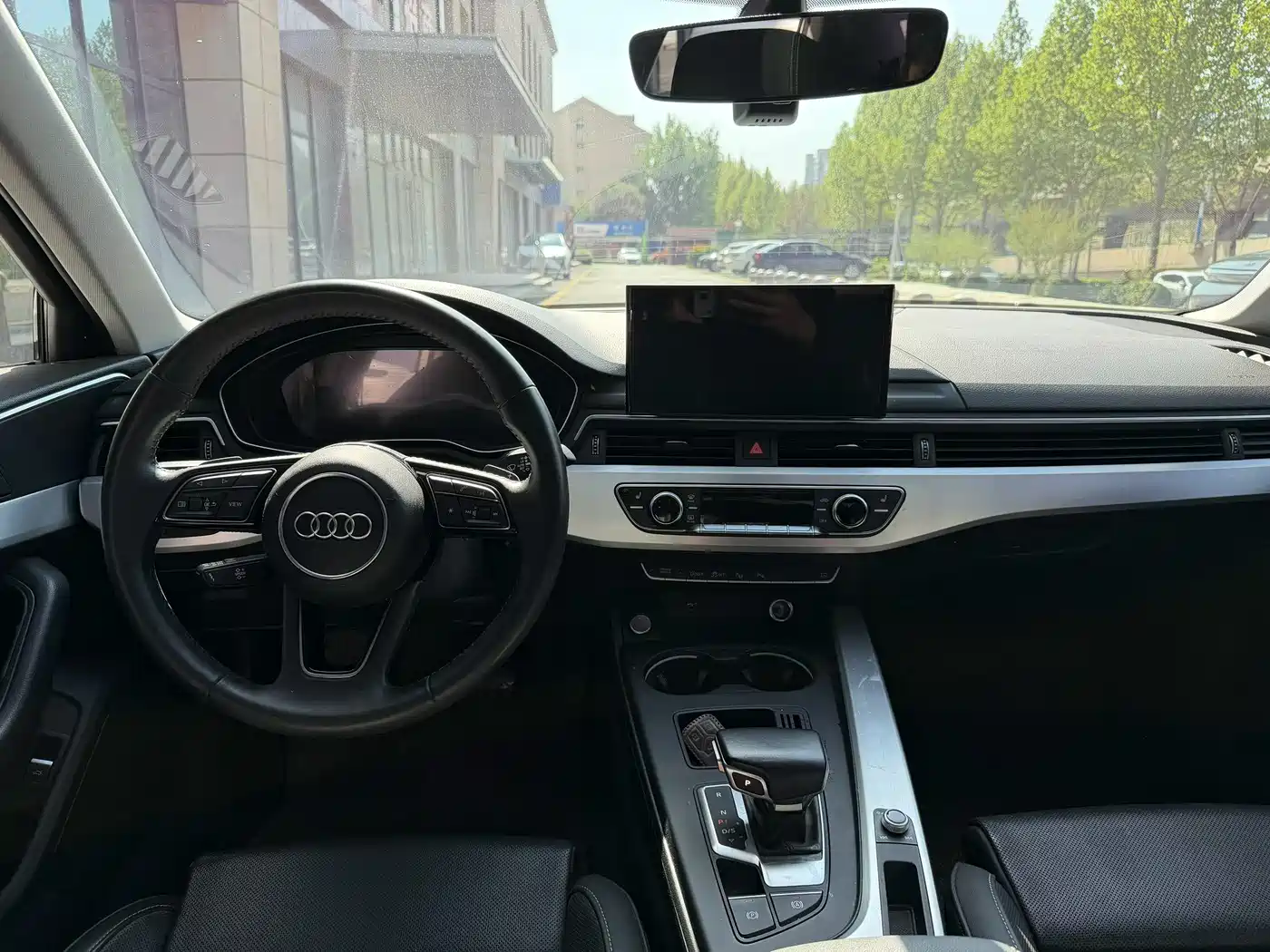 Audi A4L 2020 40 TFSI Luxury Dynamic фото 12
