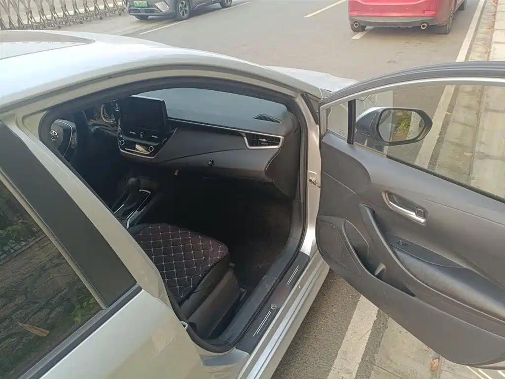 Toyota Levin 2019 185T CVT Luxury Edition China VI фото 20