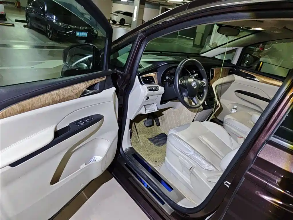 Buick GL8 2017 ES 28T Comfort Type China V фото 12