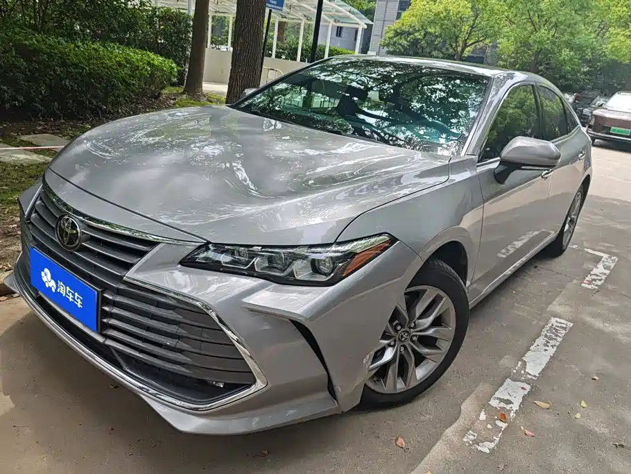 Toyota Avalon 2019 2.0L Luxury Edition (China VI)