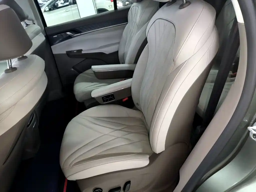 Roewe RX9 2023 2023 2.0T 4WD Premium Edition